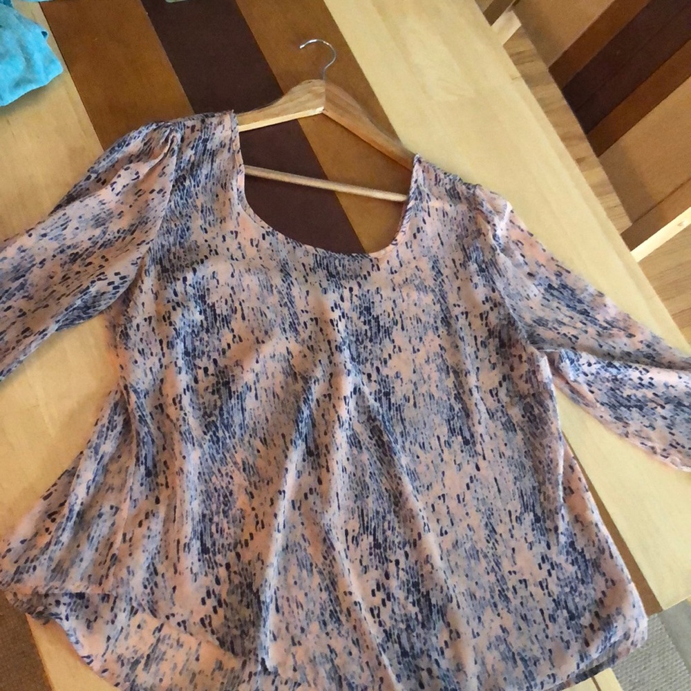 Flowy blouse - Picture 2 of 3
